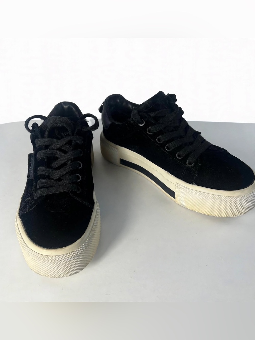 Kendall & Kylie Black Velvet Platform Sneakers.